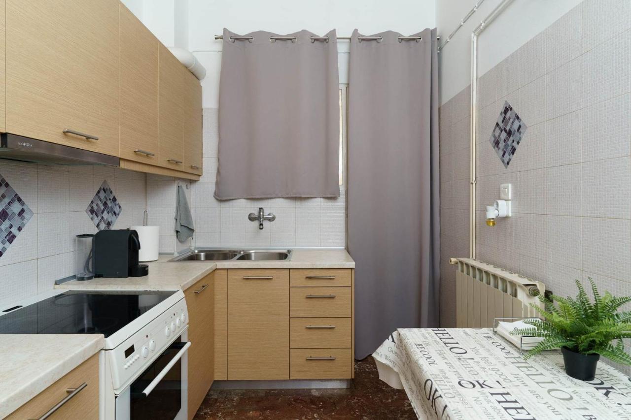 Chris'S Best Apartment In เอเธนส์ ภายนอก รูปภาพ